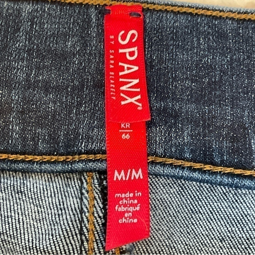 SPANX DISTRESSED ANKLE SKINNY MED WASH JEANS SIZE M - Picture 5 of 5